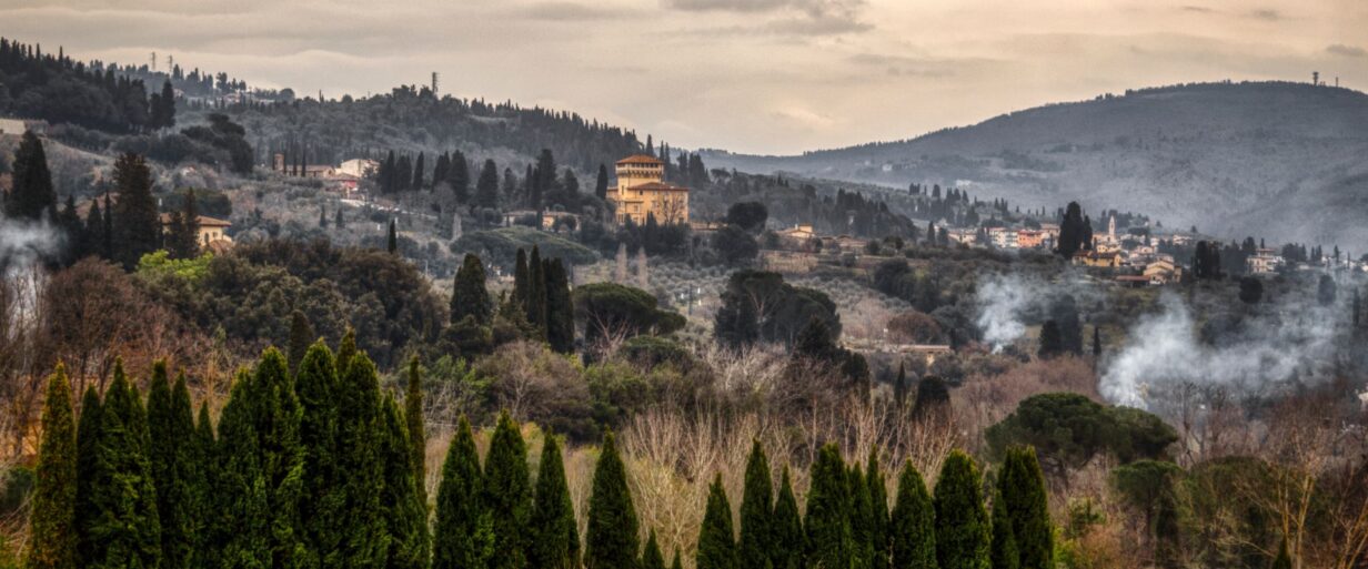 Colline della Toscana: il territorio raccontato dal catalogo vivii.it, integrato con SEO e CRM vTiger